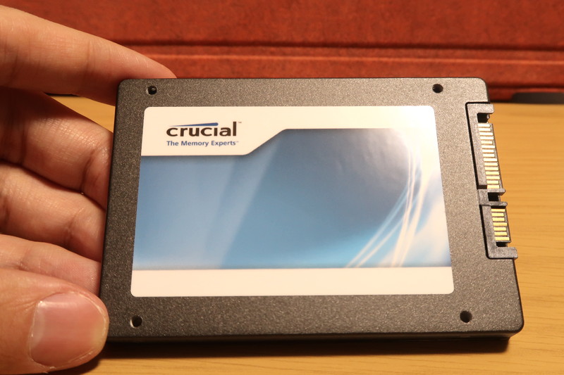 crusial M4 SSD 128GB本体