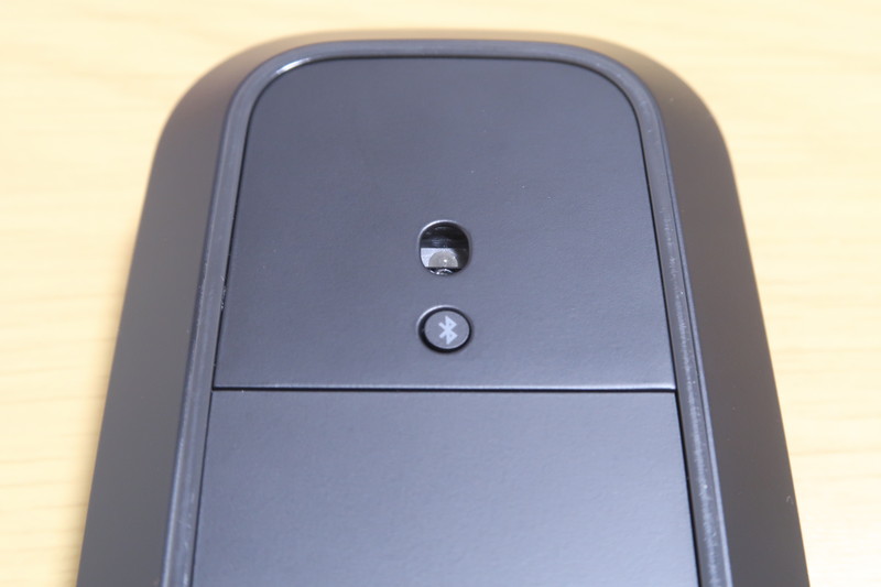 Microsoftモダンモバイルマウスの電源ボタン兼Bluetooth認証ボタン