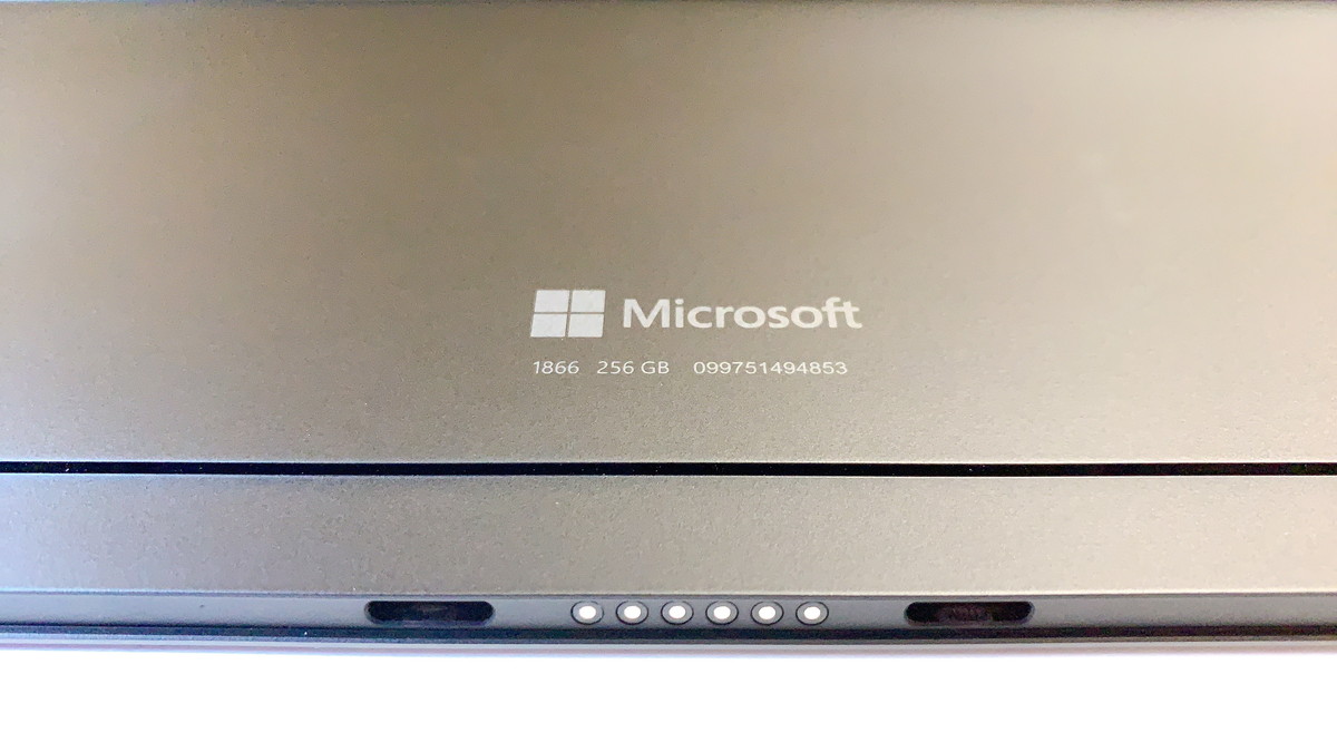 Microsoft - Surface Pro 4 1724 SSD128G タイプカバーの+aethiopien